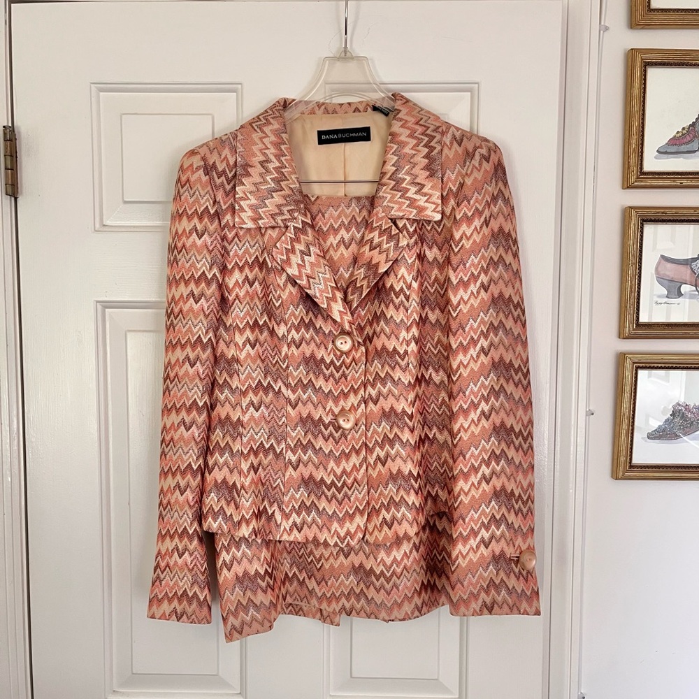Dana Buchman Skirt Suit: Size 4 Skirt & Size 6 Blazer